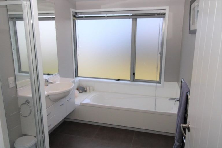 Photo of property in 126 Puka Crescent, Matarangi, Whitianga, 3592