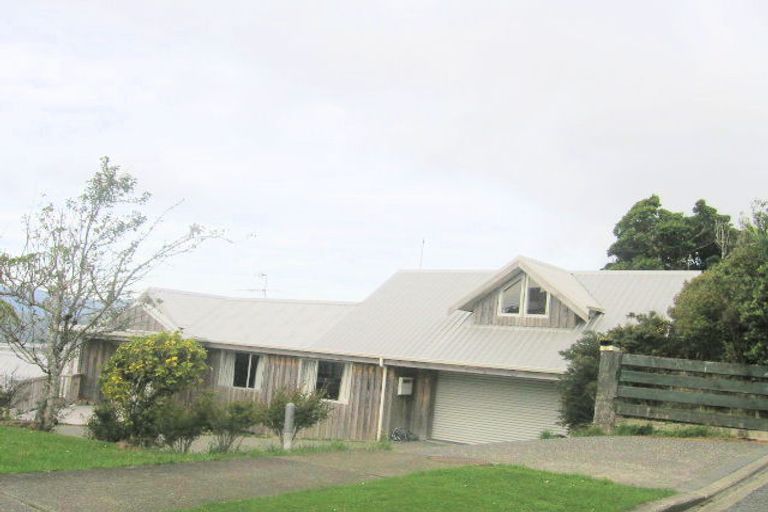 Photo of property in 59 Acacia Avenue, Maungaraki, Lower Hutt, 5010