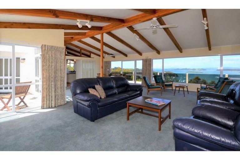 Photo of property in 61 Doves Bay Road, Kerikeri, 0294