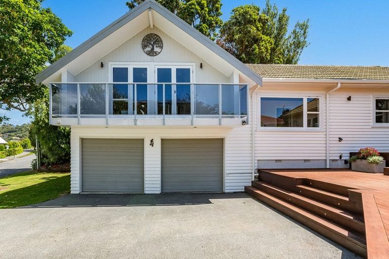 Photo of property in 61 Seaview Road, Paremata, Porirua, 5024