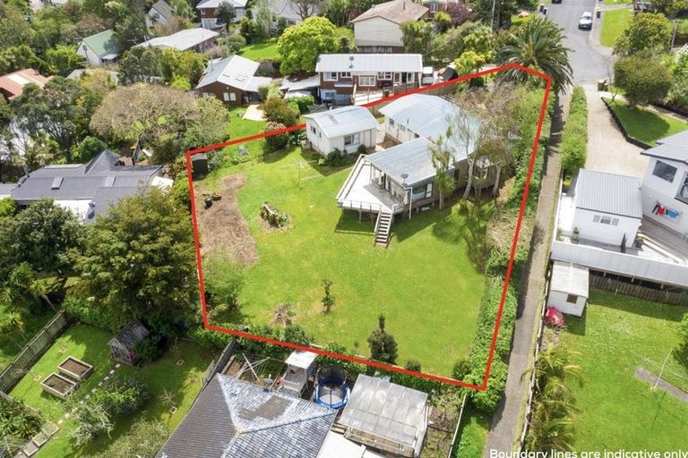 Photo of property in 29 Salem Place, Torbay, Auckland, 0630