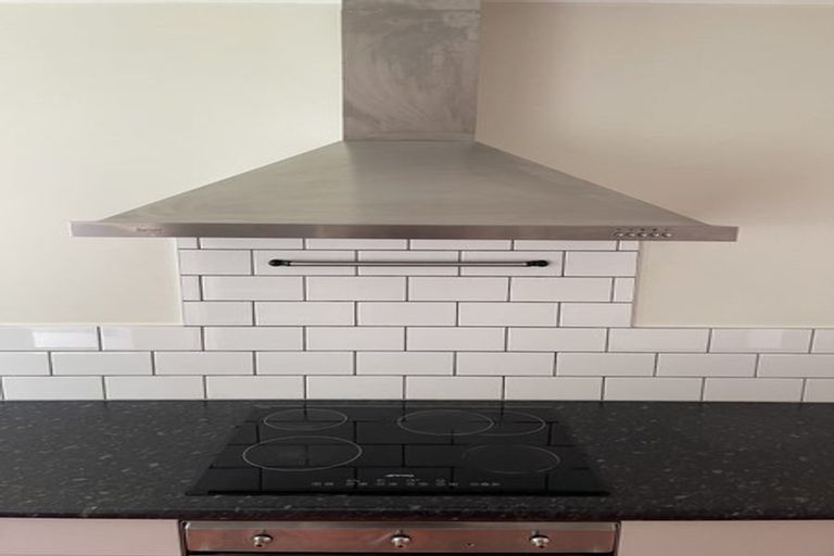 Photo of property in 370 George Street, Stokes Valley, Lower Hutt, 5019