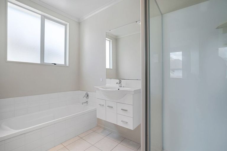 Photo of property in 13 Marengo Parkway, Takanini, 2112