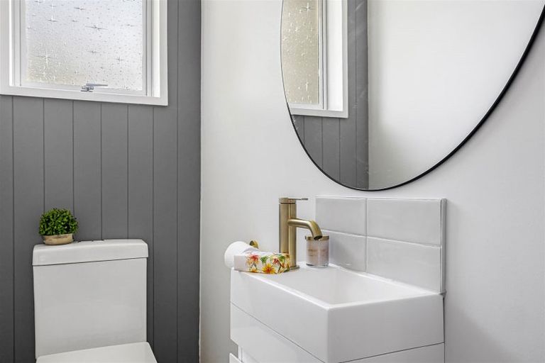 Photo of property in 2/40b Saint Martins Road, Saint Martins, Christchurch, 8022