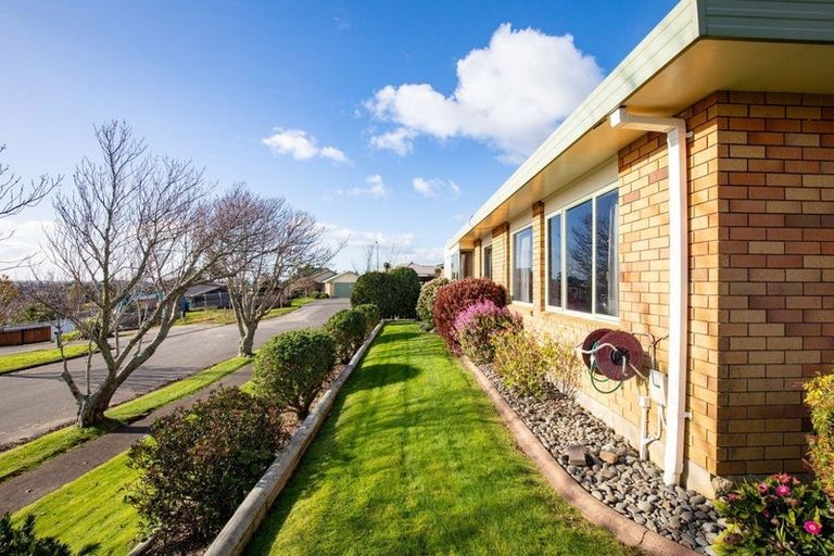 Photo of property in 10 Lochinver Drive, Nawton, Hamilton, 3200