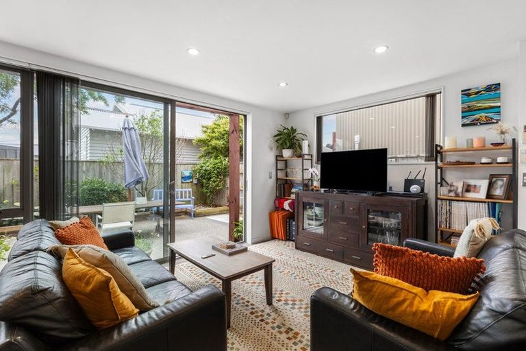 Photo of property in 3/17 Argentine Avenue, Miramar, Wellington, 6022