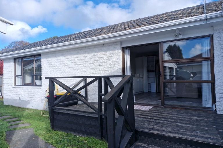 Photo of property in 9 Mckellar Place, Hornby, Christchurch, 8042