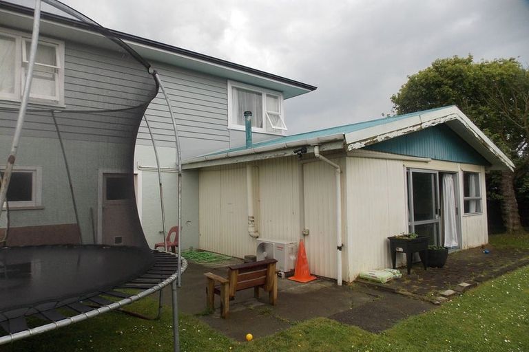 Photo of property in 34 Kelvin Grove Road, Kelvin Grove, Palmerston North, 4414