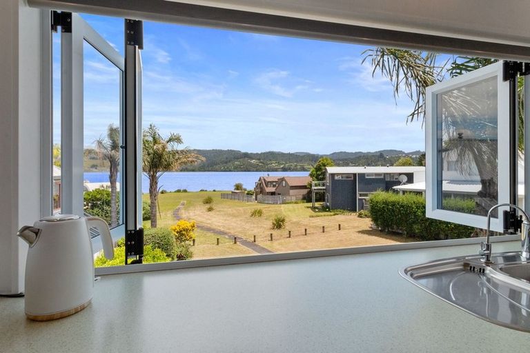 Photo of property in 140 Vista Paku, Pauanui, Hikuai, 3579