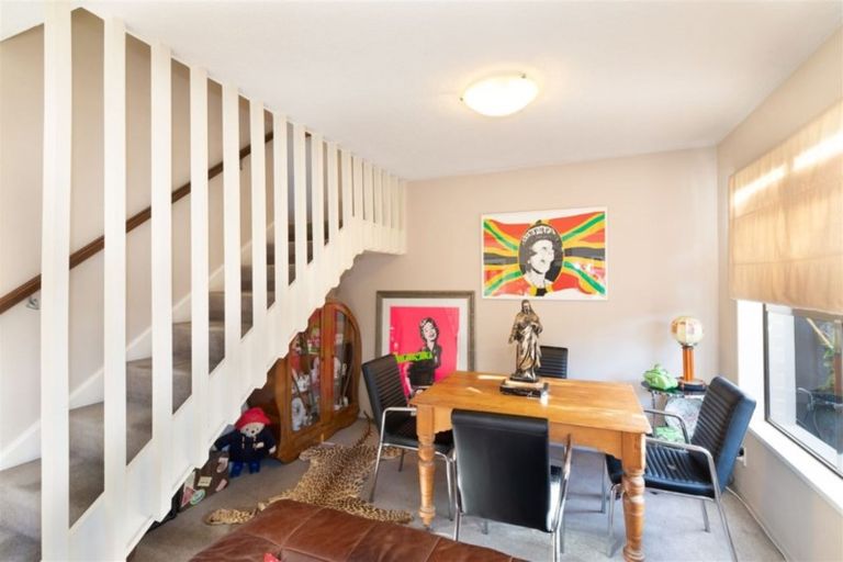 Photo of property in 2/23 Blair Avenue, Papanui, Christchurch, 8053