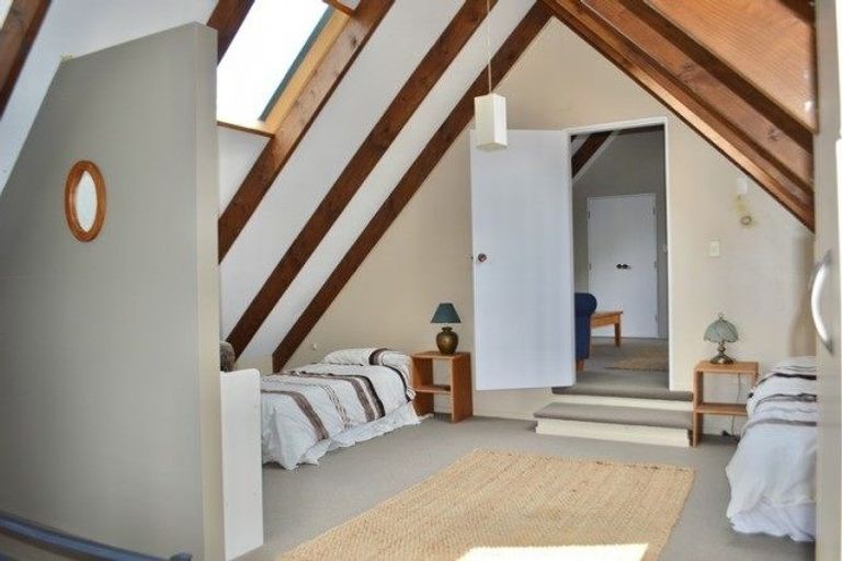 Photo of property in 11 Renata Road, Otaki, 5512