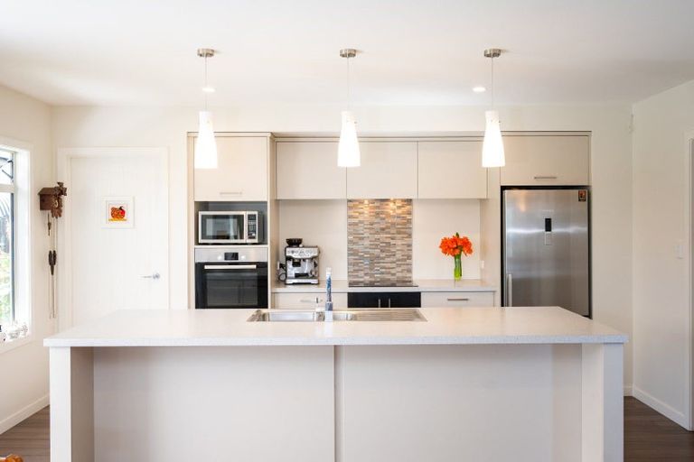 Photo of property in 8 Rotoiti Way, Poraiti, Napier, 4112