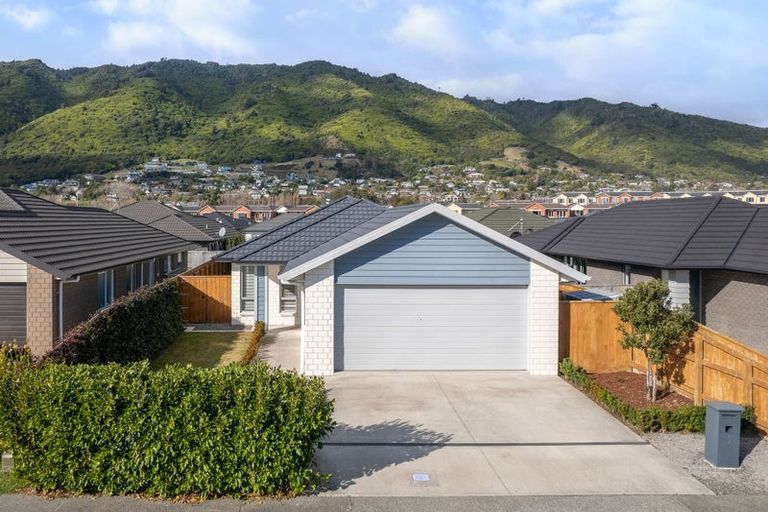 Photo of property in 3 Paioke Street, Waikanae, 5036