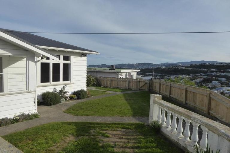 Photo of property in 156 Totara Road, Miramar, Wellington, 6022