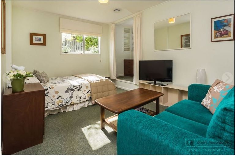 Photo of property in 1/3 Pohutukawa Avenue, Shelly Park, Auckland, 2014