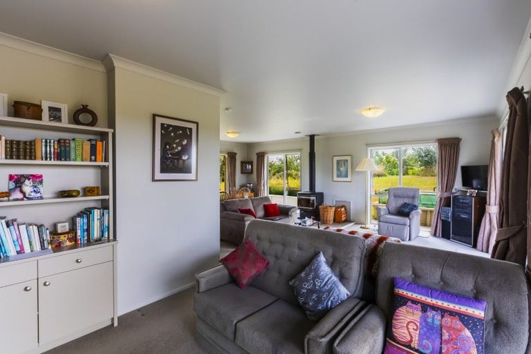 Photo of property in 33 Jg Wilson Drive, Waipukurau, 4281