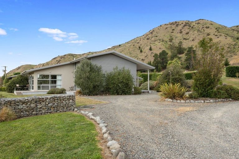 Photo of property in 560 Hurunui Bluff Road, Hurunui, Hawarden, 7385