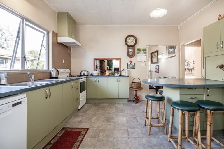 Photo of property in 10 Tollemache Road West, Longlands, Hastings, 4120