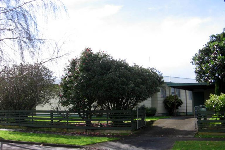 Photo of property in 24a Humphries Place, Awapuni, Palmerston North, 4412