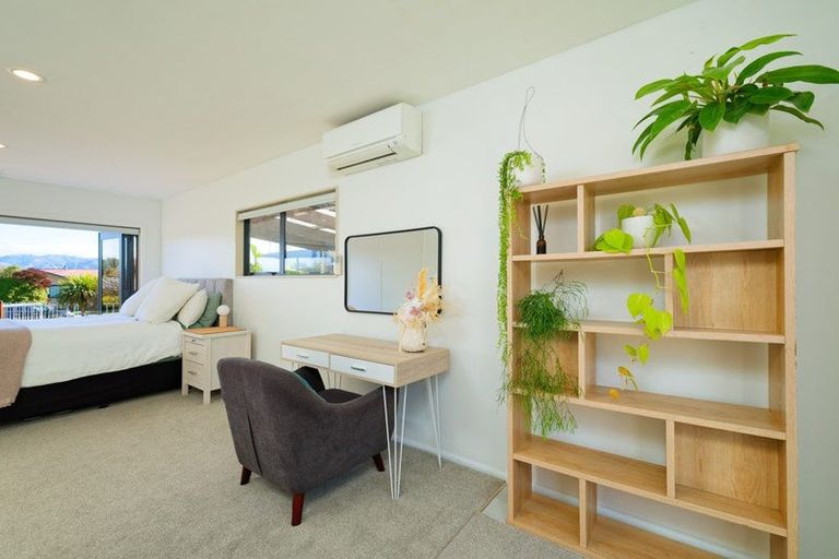 Photo of property in 48 Kotare Place, South Bay, Kaikoura, 7300