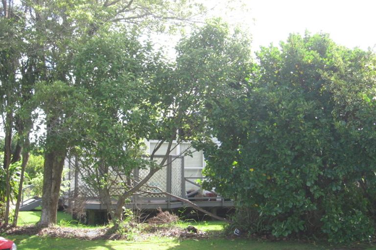 Photo of property in 4 Glen Norman Avenue, Henderson, Auckland, 0610