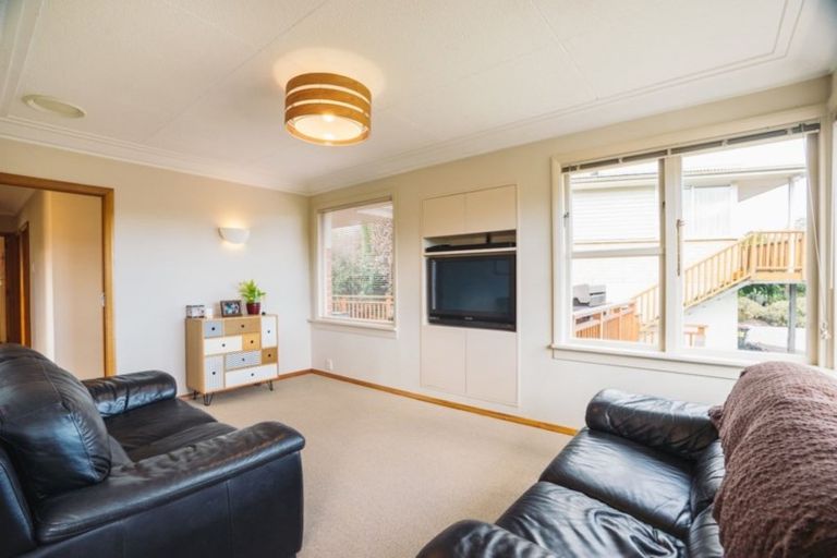 Photo of property in 55 Elwyn Crescent, Green Island, Dunedin, 9018