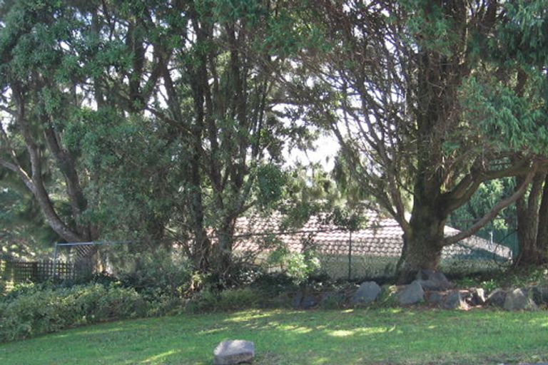 Photo of property in 23 Redwood Drive, Massey, Auckland, 0614
