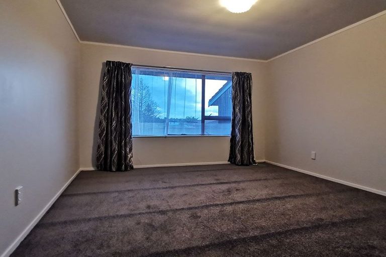Photo of property in 1/320 Pakuranga Road, Pakuranga Heights, Auckland, 2010