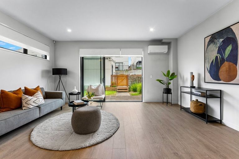 Photo of property in 75 Tarapuka Road, Westgate, Auckland, 0814