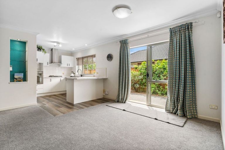 Photo of property in 32a Taka Street, Takanini, 2112