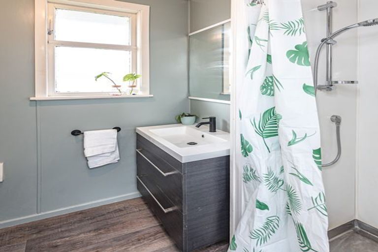 Photo of property in 12 Durham Road, Springvale, Whanganui, 4501