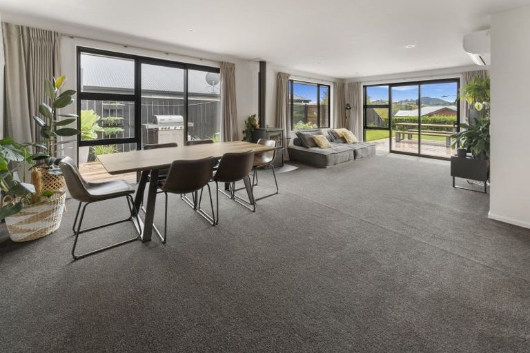 Photo of property in 11 Huntaway Close, Stoke, Nelson, 7011