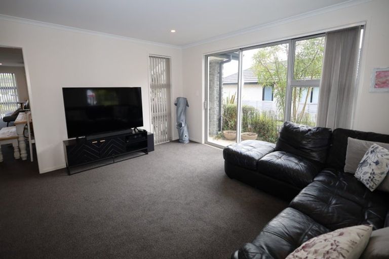 Photo of property in 35 Rochfort Crescent, Pyes Pa, Tauranga, 3112