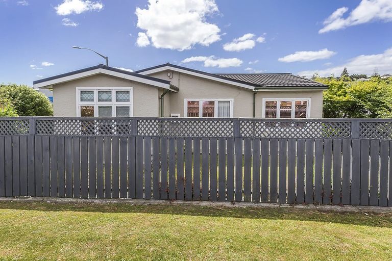 Photo of property in 69 Main Road, Titahi Bay, Porirua, 5022