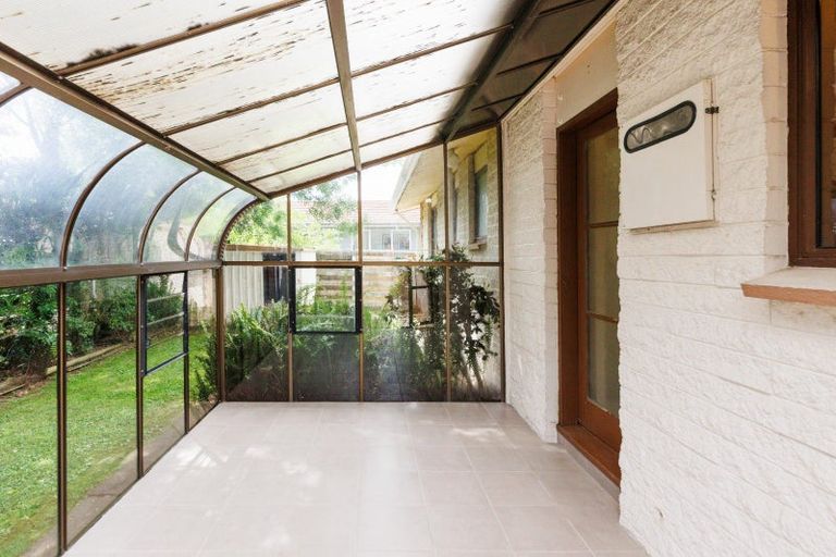 Photo of property in 2 Adams Place, Kelvin Grove, Palmerston North, 4414