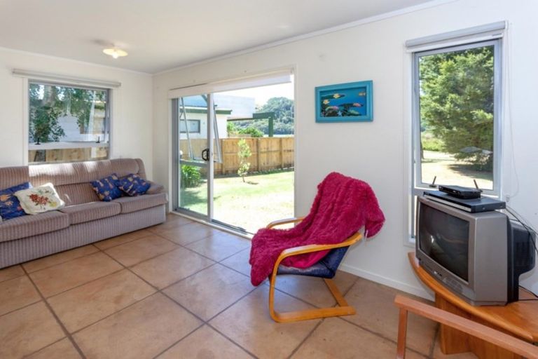 Photo of property in 63 Oyster Drive, Cooks Beach, Whitianga, 3591