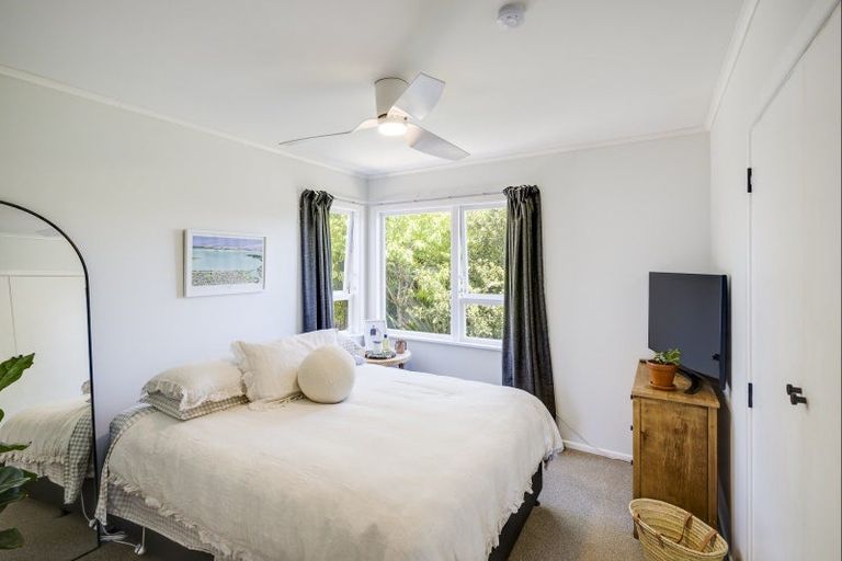 Photo of property in 21 Davidson Avenue, Pirimai, Napier, 4112