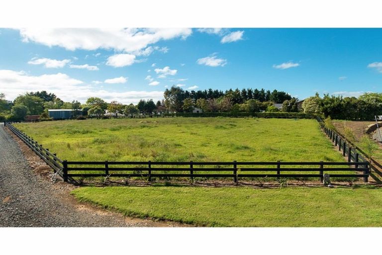 Photo of property in 2b Masters Road, Waiuku, 2681