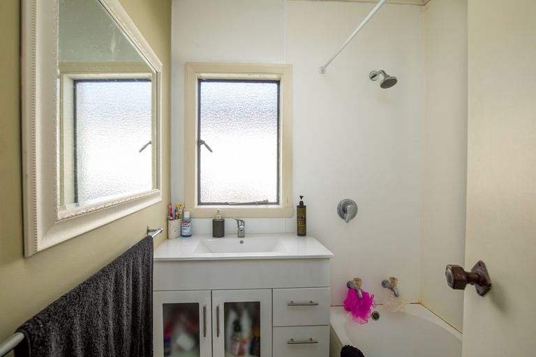 Photo of property in 22 Marslin Street, Alexandra, 9320