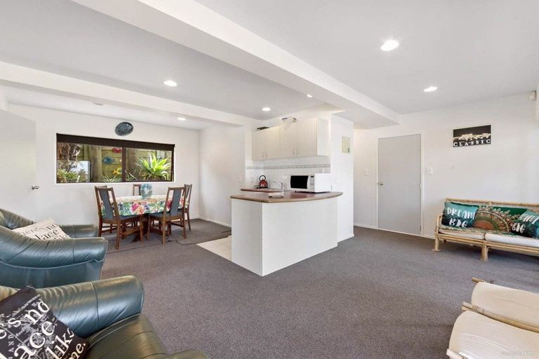 Photo of property in 63 Kestrel Heights, Arkles Bay, Whangaparaoa, 0932