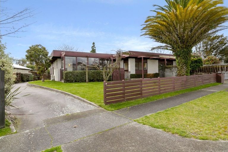Photo of property in 28 Hyde Avenue, Richmond Heights, Taupo, 3330