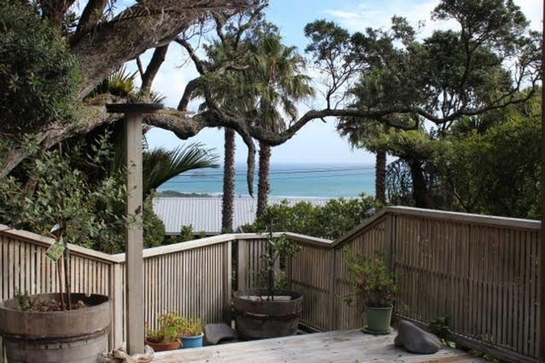 Photo of property in 88 Motutara Road, Muriwai, Waimauku, 0881