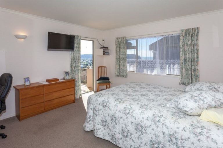Photo of property in 117 Pacific View Drive, Whangamata, 3620