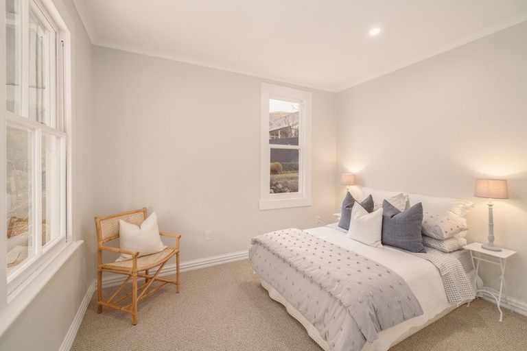 Photo of property in 37 Port Hills Road, Heathcote Valley, Christchurch, 8022