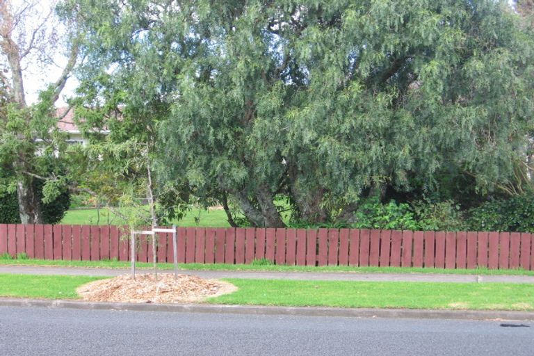 Photo of property in 2/75 Victoria Road, Papatoetoe, Auckland, 2025