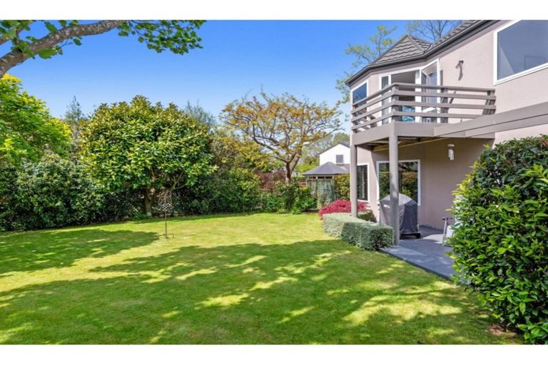 Photo of property in 19 Harrods Court, Ilam, Christchurch, 8053