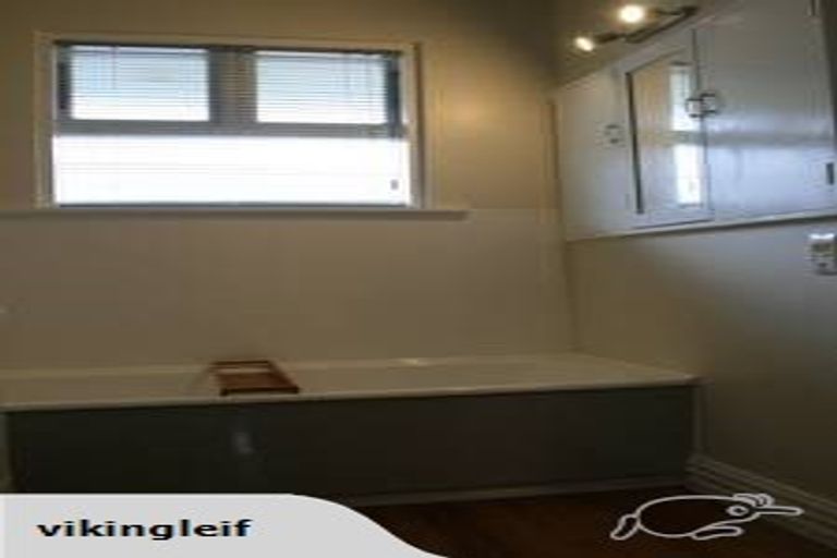 Photo of property in 18 Riverlaw Terrace, Saint Martins, Christchurch, 8022