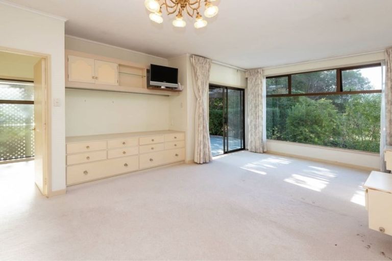 Photo of property in 239 Broomfields Road, Whitford, Howick, 2571