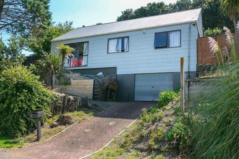 Photo of property in 12 Warkworth Grove, Bell Block, New Plymouth, 4312