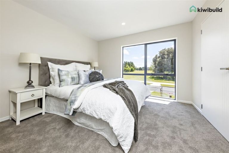 Photo of property in 83 Walsh Road, Papakura, 2110